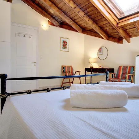 Casa Tzos